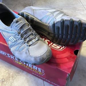 Skechers active tan and green tennis shoes